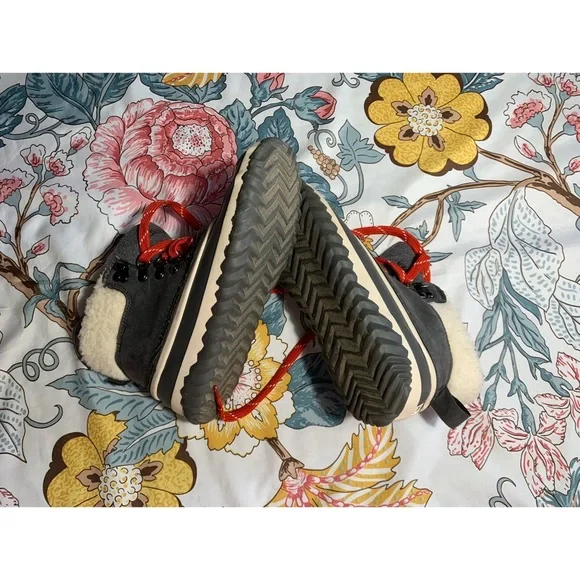 JBU Boots - Picture 8 of 8